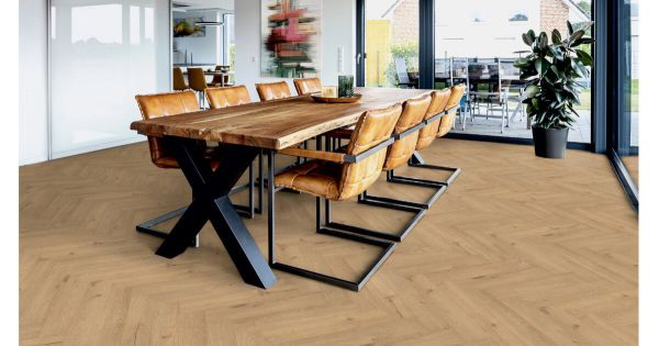 ter Hürne Ikō Laminatboden Herringbone Eiche Patio Fischgrät