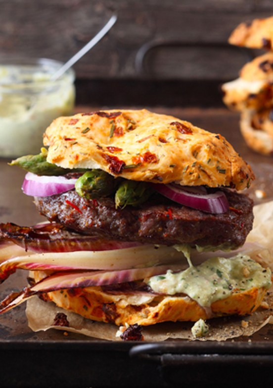 Grillrezept_California_Burger_Bild