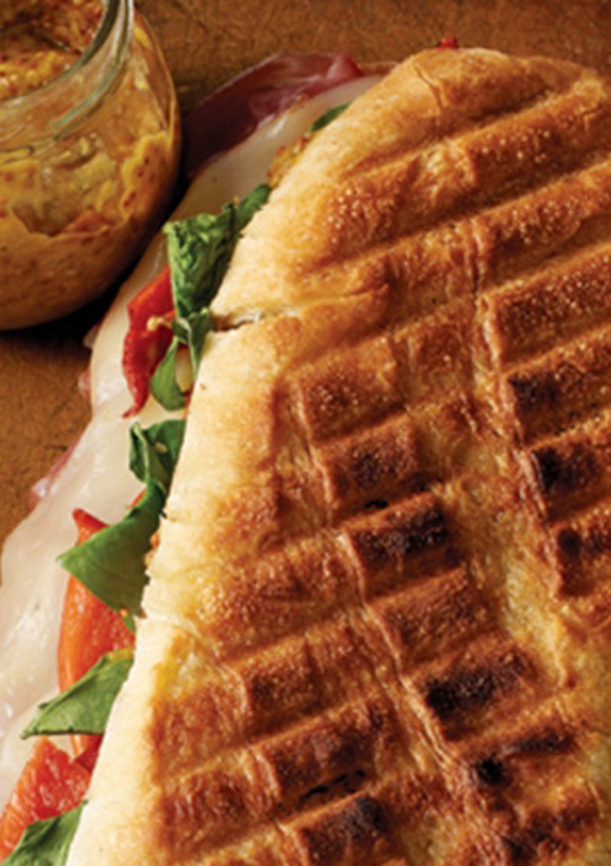 Grillrezept_Gegrilltes_Prosciutto_Provolone_Panini_Bild