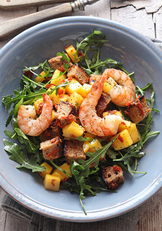 Grillrezept_Mango_Garnelen_Brotsalat_Bild