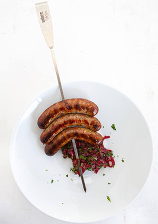 Grillrezept_Schweinsw-rste_vom_Spiess_mit_Zwiebel_Chutney_Bild