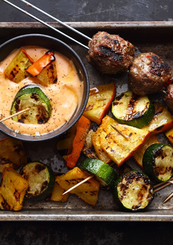 Grillrezept_k-rbis_zucchini_hackfleischb-llchen_Bild